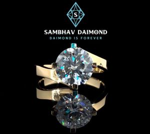 Round Cut Diamond Engagement Ring