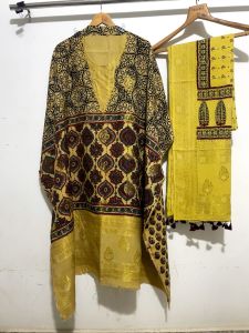 Unstitched Printed Pure Cotton Suit Fabric