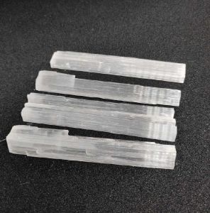 Raw Natural Selenite Rough Stone