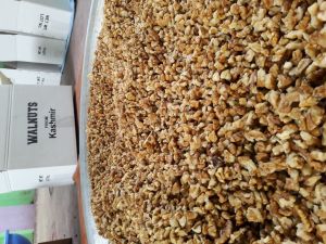 Light Broken Walnut Kernels