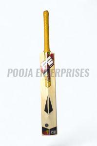 PE The Centurion Cricket Bat