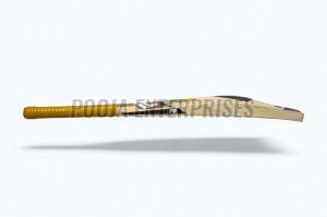 PE The Centurion Cricket Bat