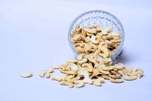 Large White Pieces Cashew Nut