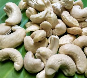 Scorched Whole Cashew Nuts