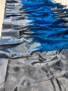 Hand Border Taraj Pallu Pattu Soft Silk Saree