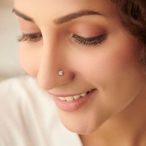 Ladies Artificial Nose Pin