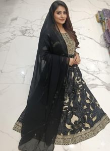 Ladies Black Embroidered Ethnic Kurta Set with Dupatta
