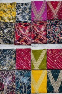 Ladies Embroidered V Neck Cotton Kurti