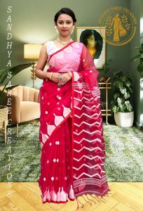 Premium Silk Muslin Temple Pattern Contrast Blouse Saree