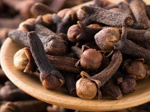 A Grade Brown Dry Clove