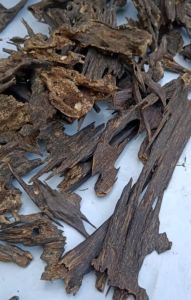 Brown Agarwood Chip