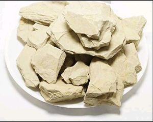 Raw Multani Mitti Lumps