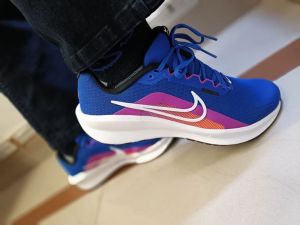 Nike Downshifter 13 Mens Road Running Shoes