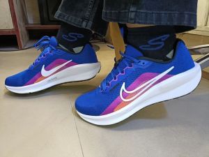Nike Downshifter 13 Mens Road Running Shoes