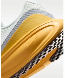 Nike Revolution 8 Mens Road Running Shoes