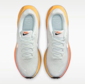 Nike Revolution 8 Mens Road Running Shoes