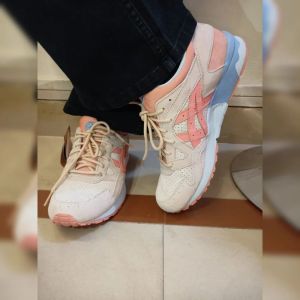 Asics Gel-Lyte V Unisex Retro Sportstyle Sneakers