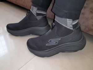 Skechers Max Cushioning Endeavour SA Mens Slip-On Shoes