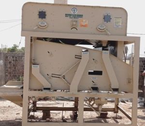 Pneumatic Seed Grader Cleaner Machine