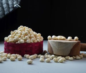 5 Plus Suta Raw Makhana