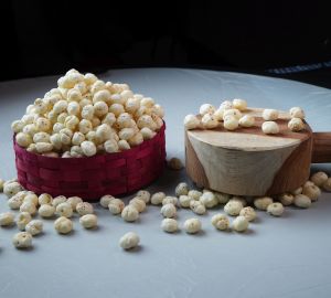 5 Plus Suta Raw Makhana