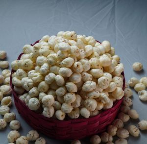 6 Suta Raw Makhana