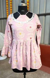Light Pink Ladies Printed Kurti