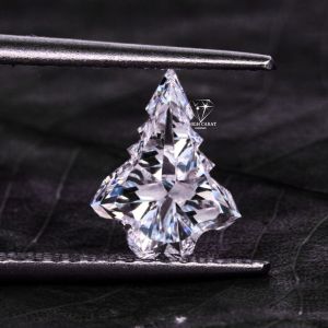 christmas tree shaped lab grown diamond