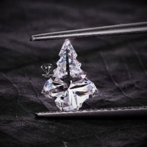 christmas tree shaped lab grown diamond