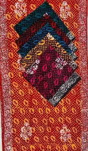 Ladies Leaf Motif Batik Cotton Nighty Fabric