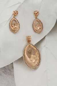22K Italian Gold Pendant Earring Set