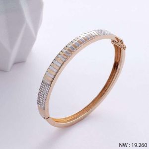 Men Luxury Gold Bracelet