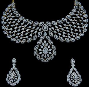 Radian Diamond Choker Necklace Set