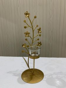 Golden Leaf Design Tea Light Candle Holder