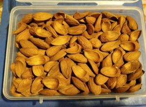 Almonds Giri