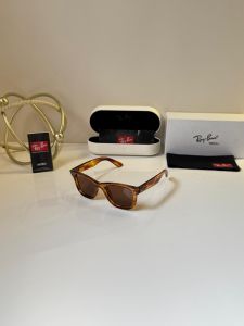 Ray-Ban Wayfarer Reverse Sunglasses