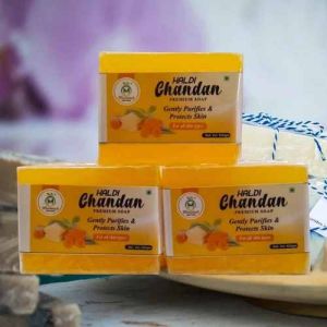 Manmesh Haldi Chandan Soap