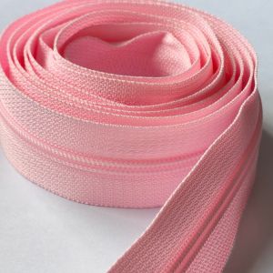 Plain CFC Zipper And Cuttings