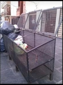 Iron Wire Mesh Waste Bin
