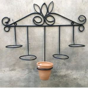 Wall Mount Pot Stand