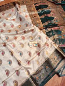 Ladies Tussar Munga Silk Banarasi Meenakari Weaving Saree