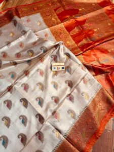 Ladies Tussar Munga Silk Banarasi Meenakari Weaving Saree