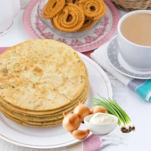 Cream and Onion Khakhra