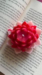 Dual Tone Lotus Designer Candle
