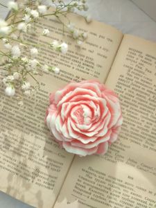 Rose Bloom Designer Candle