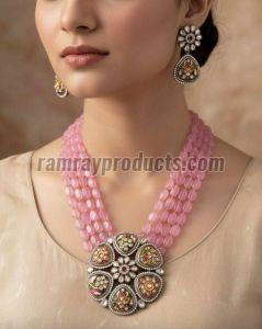 Handcrafted Pink Beaded Pendant Set