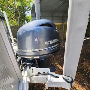350HP Yamaha 4 Stroke Outboard Engine
