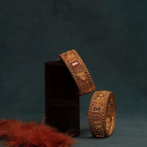 Antique Embossed Royal Panel Bangles