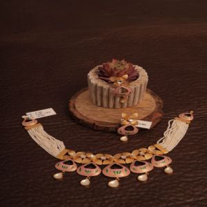 Enamel Drop Pearl Necklace Set