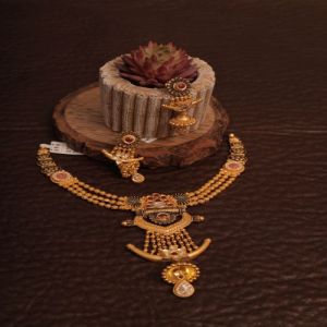 Rajwadi Layered Drop Necklace Set
